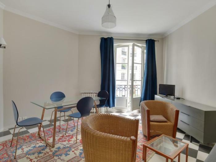 4 People Apartment Close To Eiffel Tower By Weekome Paris Eksteriør billede